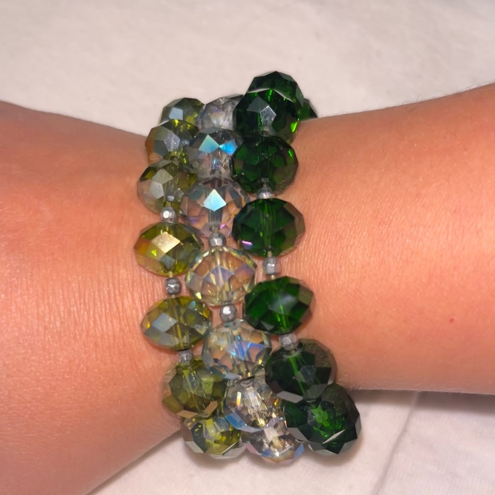 Green trio crystal styled bracelet